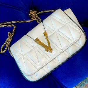 VERSACE “VIRTUS QUILTED NAPPA LEATHER POUCH” . 100% Authentic .